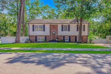 313 N Poplar Dr.
