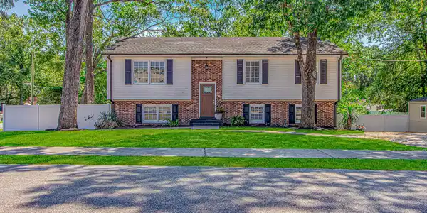 313 N Poplar Dr.