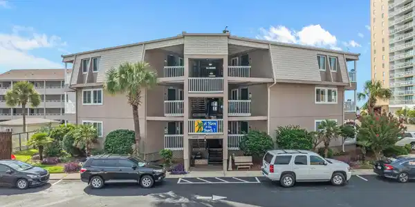 9560 Shore Dr.