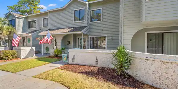 23 Shadow Moss Pl.