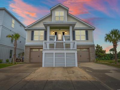 489 Harbour View Dr.