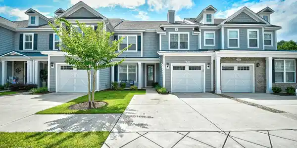 2404 Thoroughfare Dr.