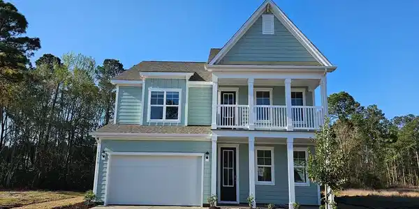 813 Belle Dr.
