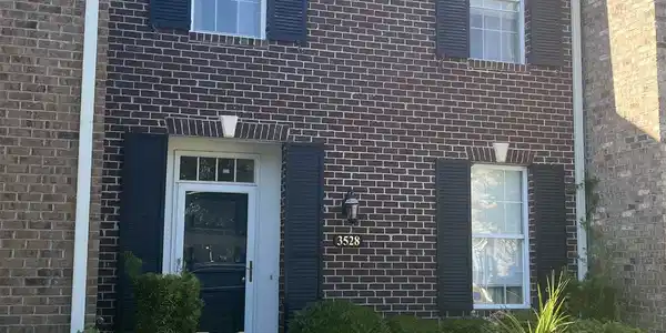 3529 Alexandria Ave.