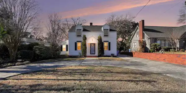 5807 Haskell Circle