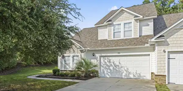 6095 Catalina Dr.