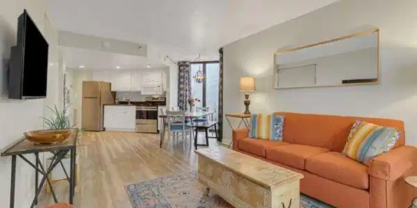 Image 4: Living room with light wood finished floors and a Image 4: Living room with light wood finished floors and a