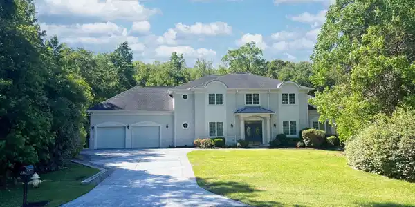 256 Long Ridge Dr.