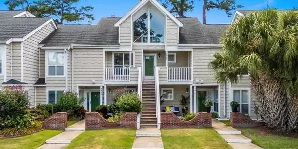 3827 Masters Ct.