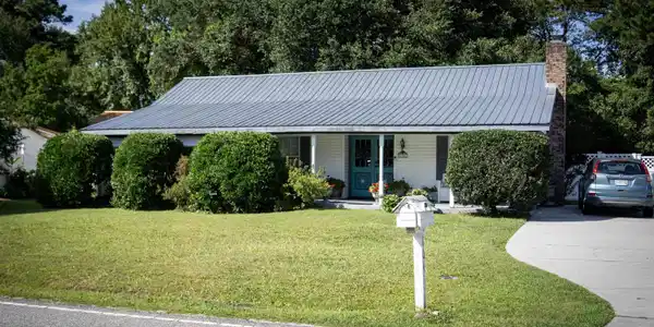 104 Spanish Oak Dr.