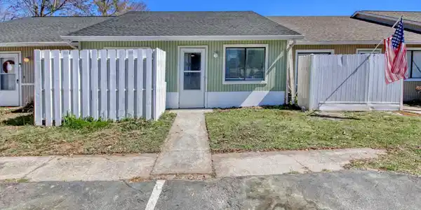 1490 Turkey Ridge Rd.