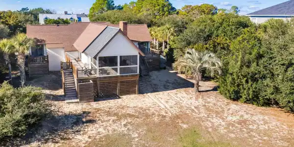 124 Pioneer Loop