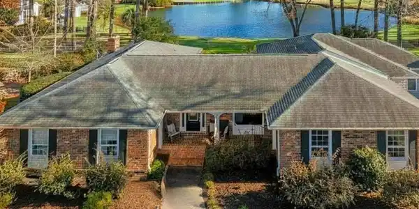1208 GolfView Dr.