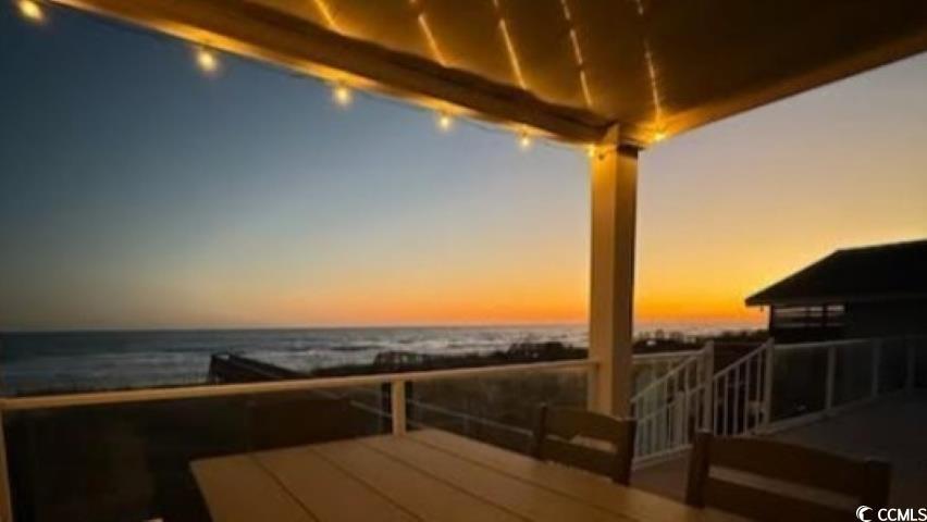 Image 4: Take in the unmatched sunsets on OIB!
