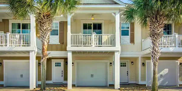 837 Madiera Dr.