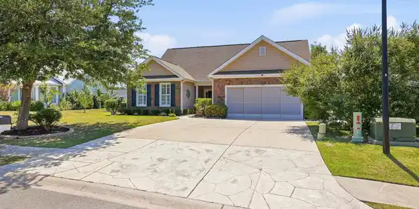 557 Vermillion Dr.