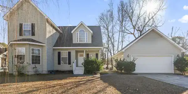 409 Knoll Ct.