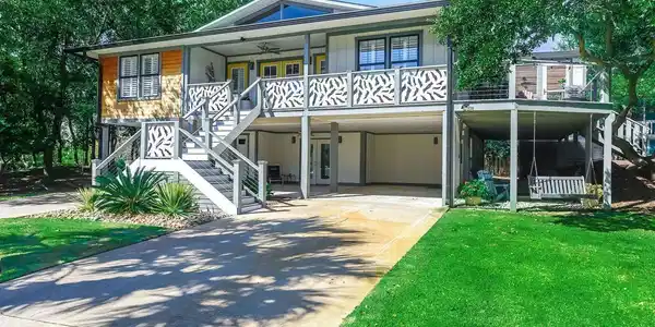 1210 Strand Ave.