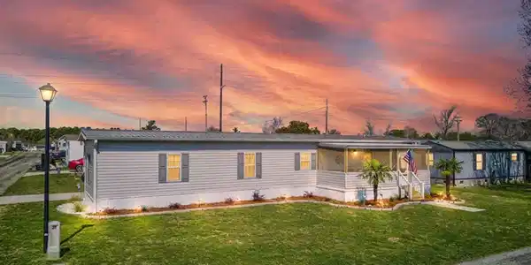803 Parkway Dr.