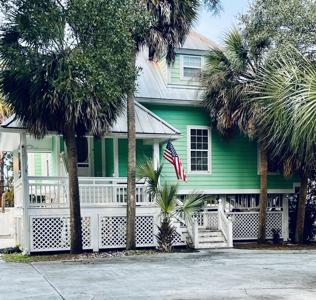 538 Hammock Ave.