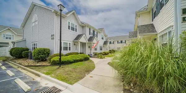 610 3rd Ave. S