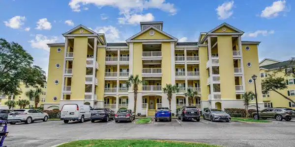 601 N Hillside Dr.