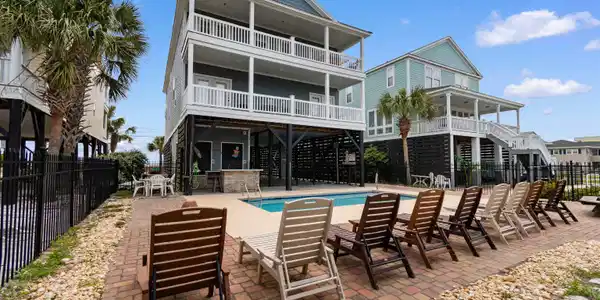 419 North Waccamaw Dr.