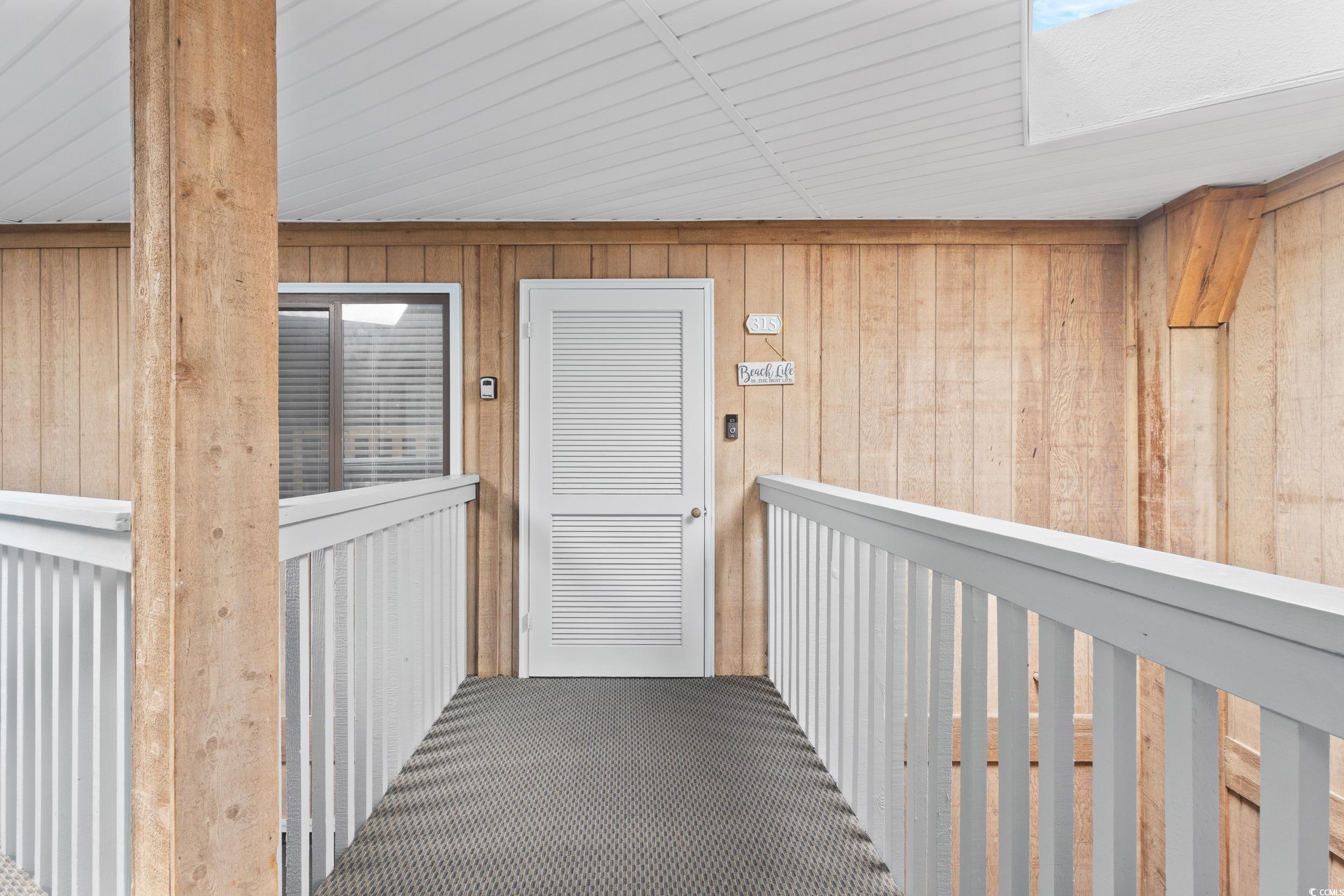 Image 4: View of exterior entry Image 4: View of exterior entry