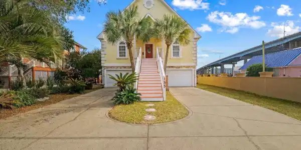 155 Pier Pointe Dr.