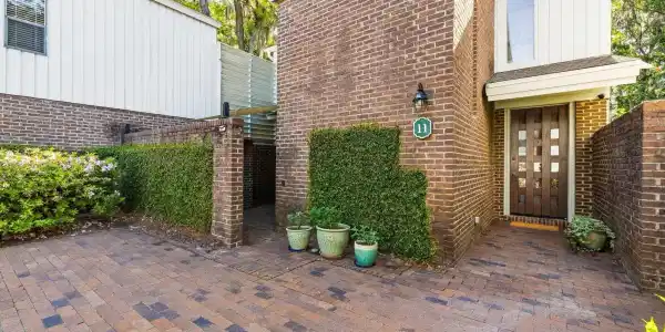 11 Chapel Creek Rd.