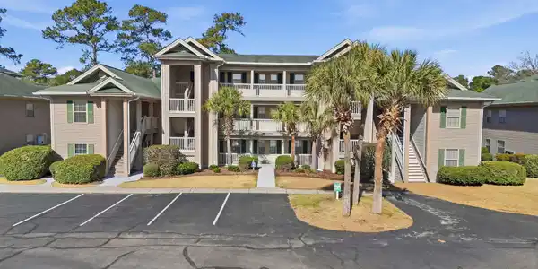 93 Pinehurst Ln.