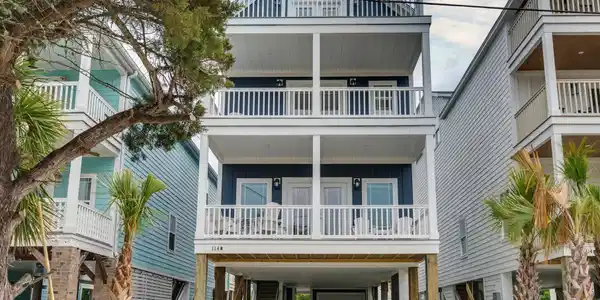 114B 8th Ave. S