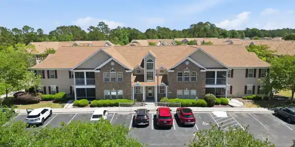 200 Vendura Ct.