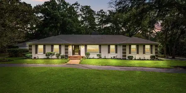 240 Center Dr.