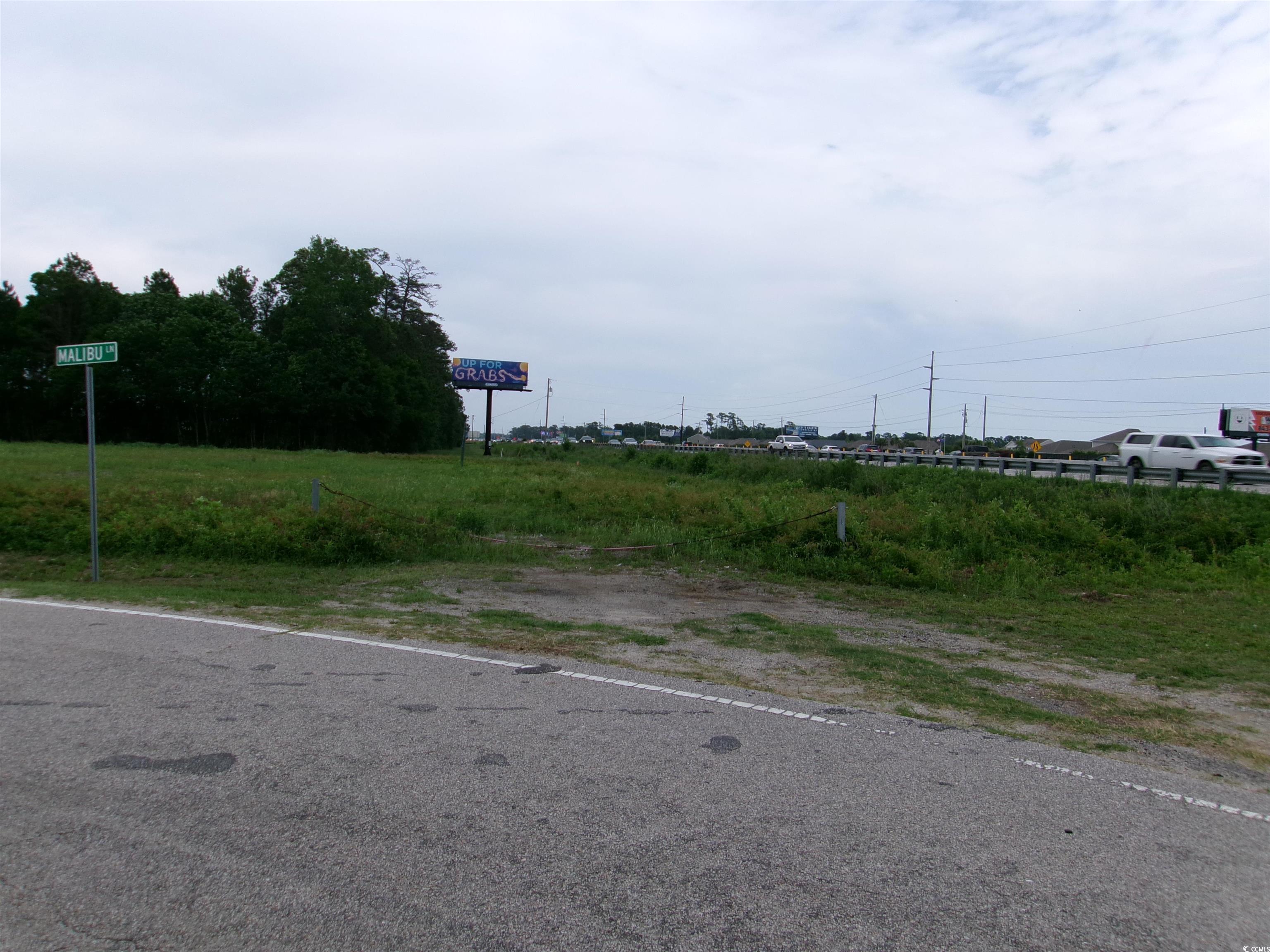 Image 1: View of asphalt street Image 1: View of asphalt street
