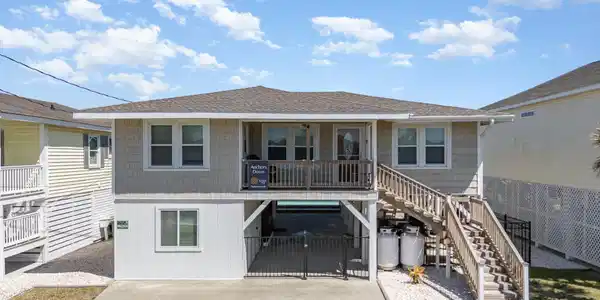 312 45th Ave. N