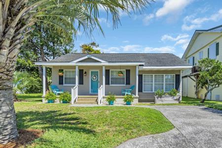 2205 Cecelia St.