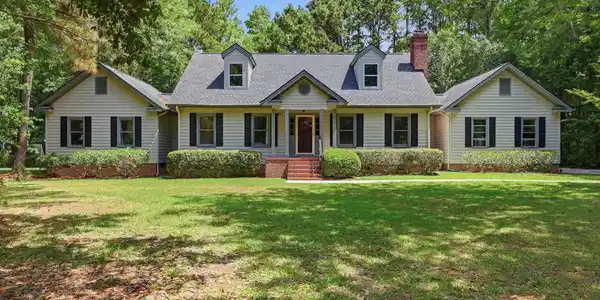 329 Great Lakes Rd.