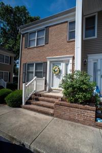 6702 Jefferson Pl.