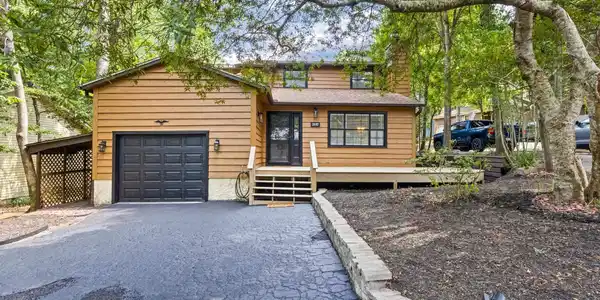 2117 Lafayette Circle