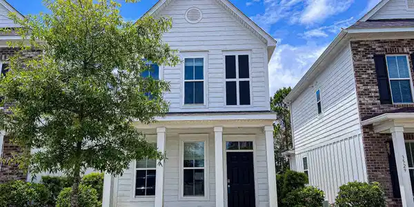 3525 Bristol Ln.