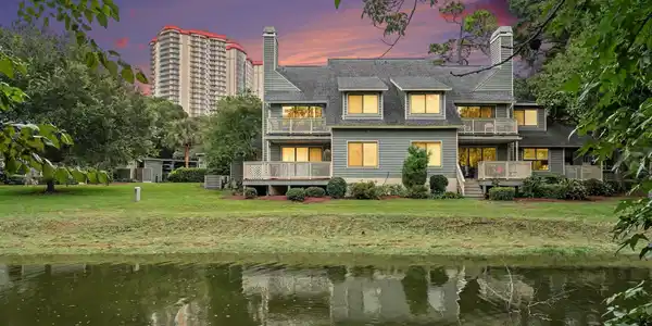 425 Appledore Circle
