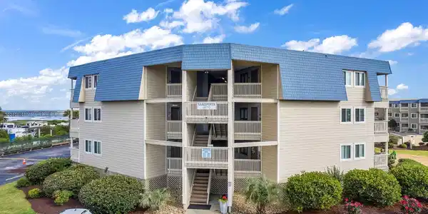 9670 Shore Dr.