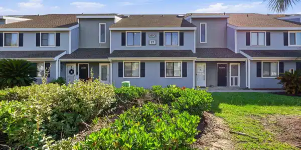1890 Colony Dr.