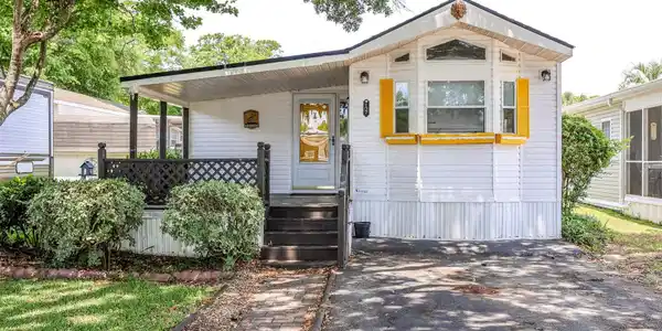 5400 Little River Neck Rd.