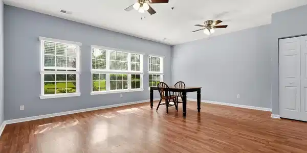Image 4 Image 4
