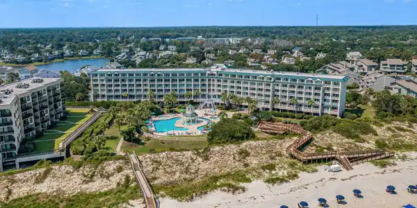 601 Retreat Beach Circle