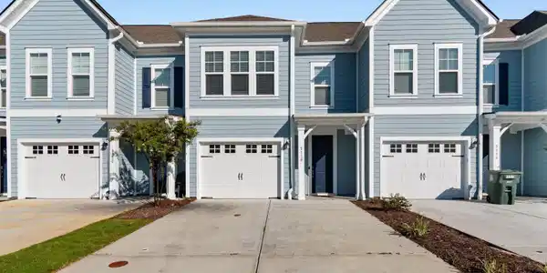 5118 Double Eagle Way