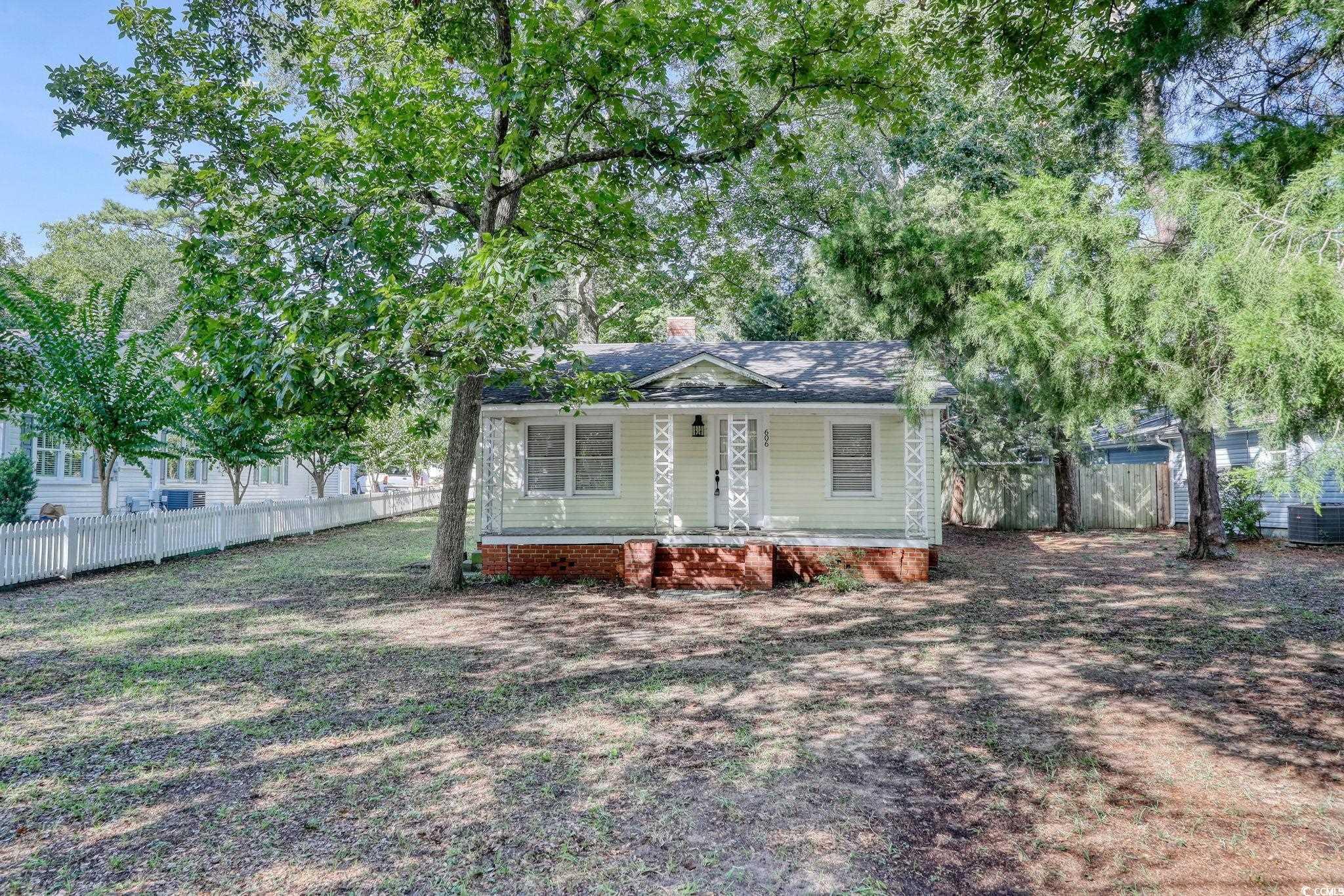 606 Moore St., North Myrtle Beach, SC lhrmls02300540