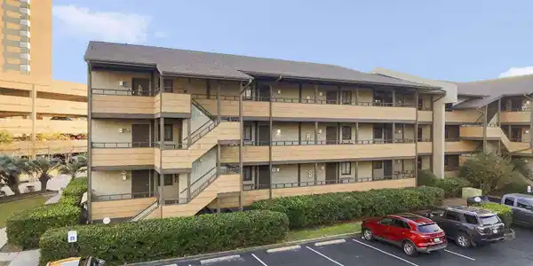 9501 Shore Dr.